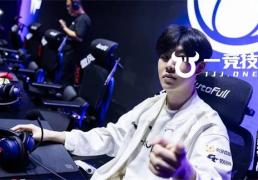 LOL：LPL常规赛最佳阵容(róng)出炉 Theshy当选一阵Bin落选！