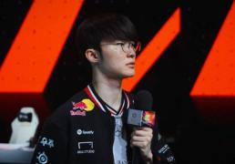 Faker认为T1四名队友是最强的LOL选手