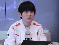 LOL皮肤投票排行，只有一款冠军皮肤进入前100，看到就能想到IG