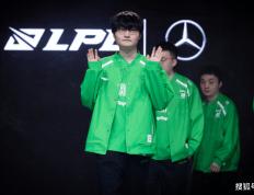 IG不科学团战再现，2-1击败WBG升至第二，TheShy：LOL是不需要操作的游戏