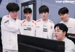 【一竞技1JingJi】LOL：Kanavi离谱发挥 TES面对LCK比赛全被零封！