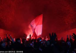 天秀操作！阿森纳官方视角：道曼穿裆接马赛回旋，最后挑射破门