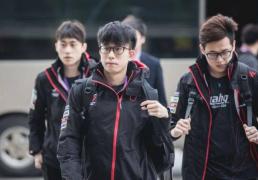 LOL选手转型教练，需要学习哪些东西？