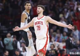 申京以49%票率领跑MVP，官方晒六项纪录数据，幕后英雄身份被认可