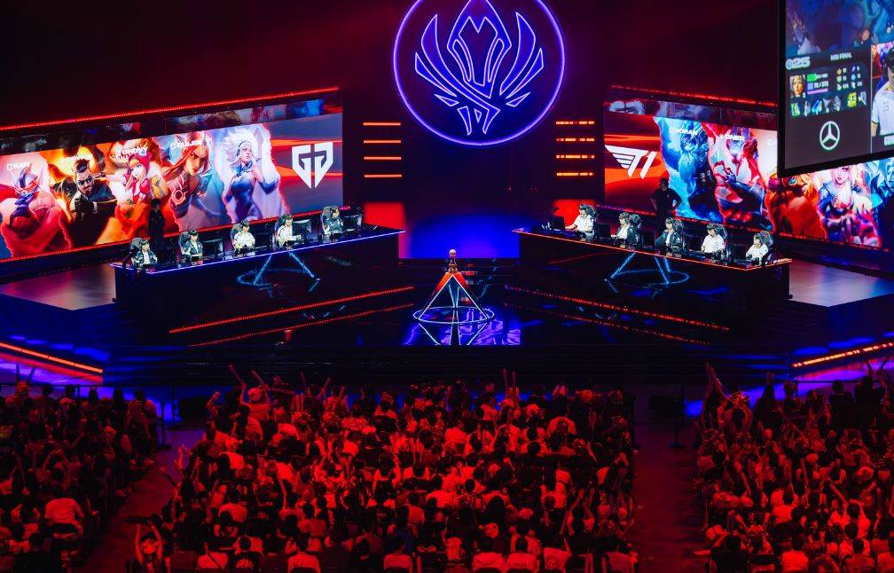 LOL电竞赛事會(huì)继续保持免费觀(guān)看！