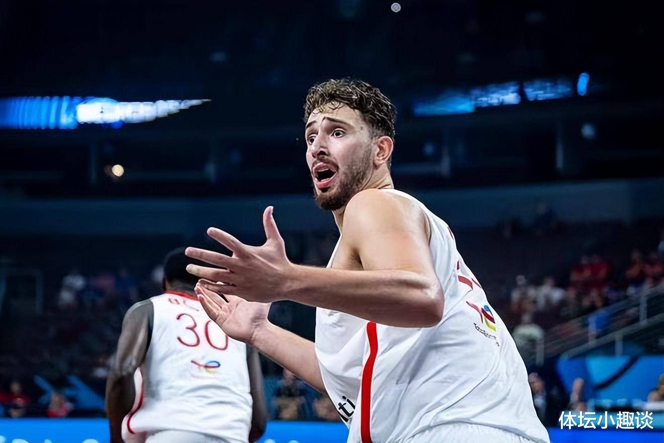 申京以49%票率领跑MVP，官方晒六项纪录数据，幕后英雄身份被认可