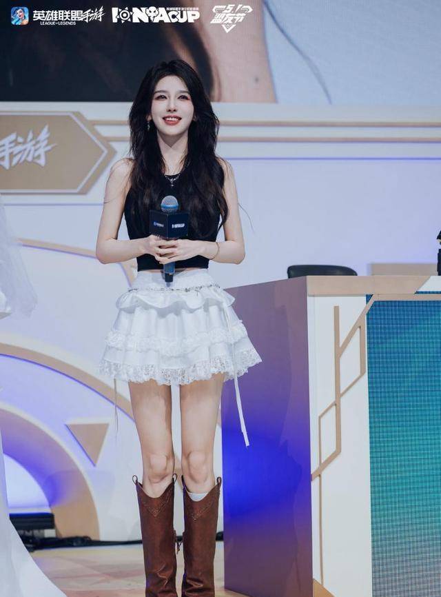 Rita的逆襲(xí)之路!电竞解说到娱乐圈女神,跨界走得飞起!