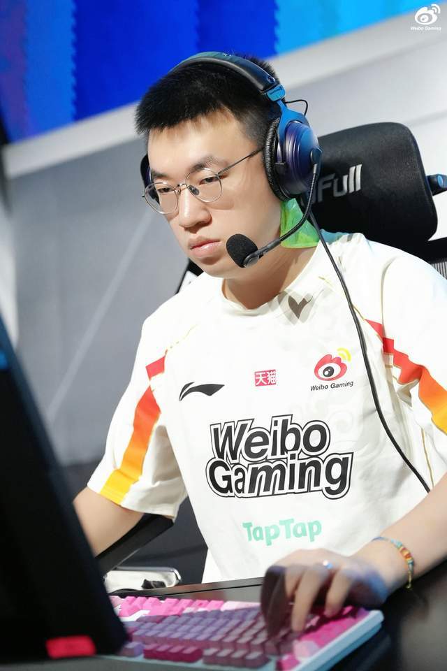 亚洲邀请赛：WBG被(bèi)LCK戰(zhàn)队包围了，首场比赛迎戰(zhàn)NS