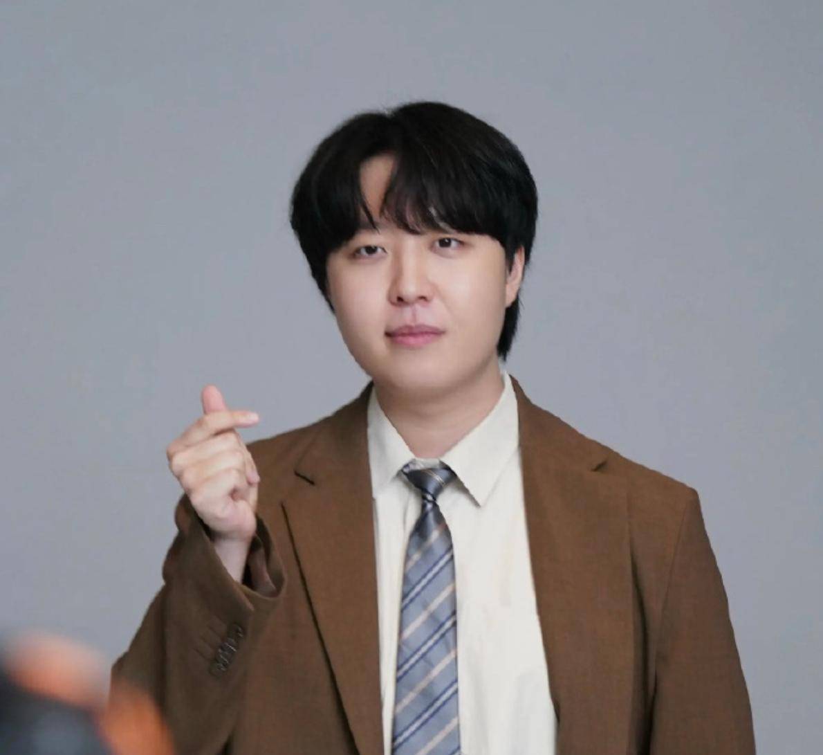 我还想留在LPL打职业！Kanavi公開(kāi)发言遭群嘲：LPL谁还敢要你？