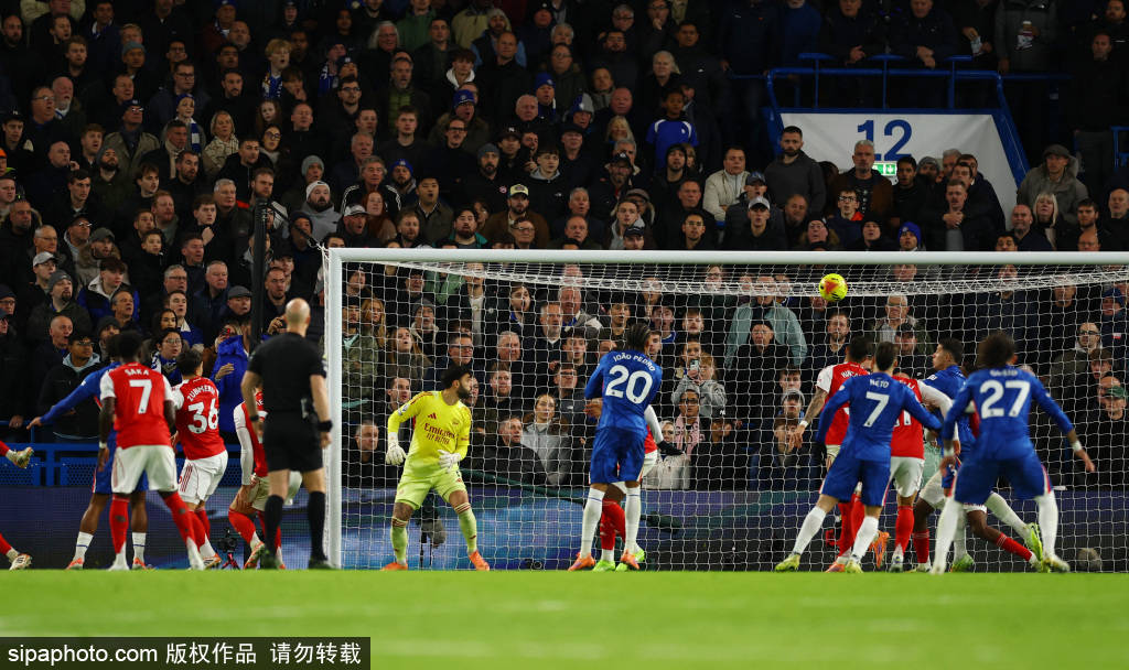 纽卡斯尔半场2-0领先切尔西(xī)：战术分析与数据解读